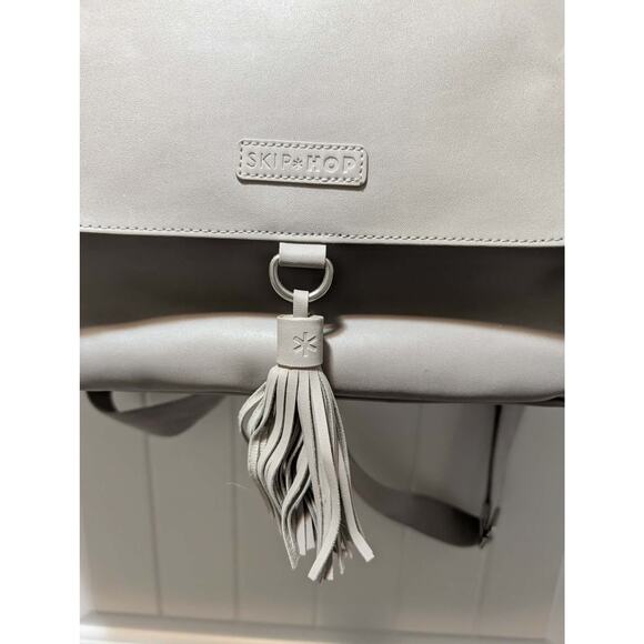 Skip Hop Diaper Baby Bag Backpack Greenwich Convertible Multi-Function Travel - Picture 5 of 13